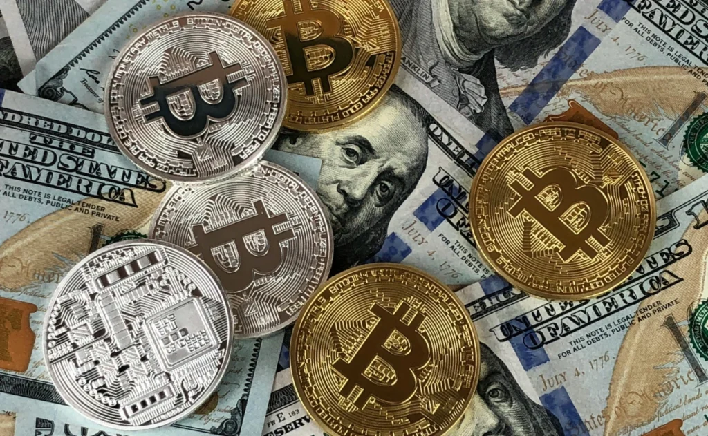 Bitcoin (1) Bitcoin