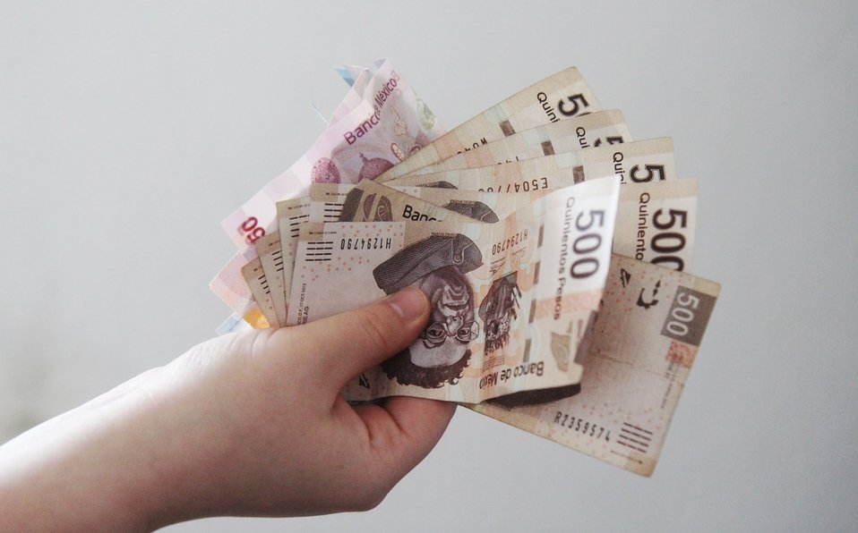 Dinero Dinero
