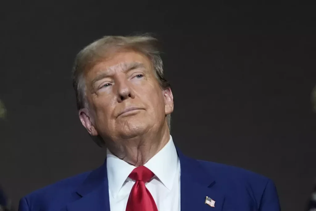 Correos de México suspende envíos a EU por nuevos aranceles de Trump