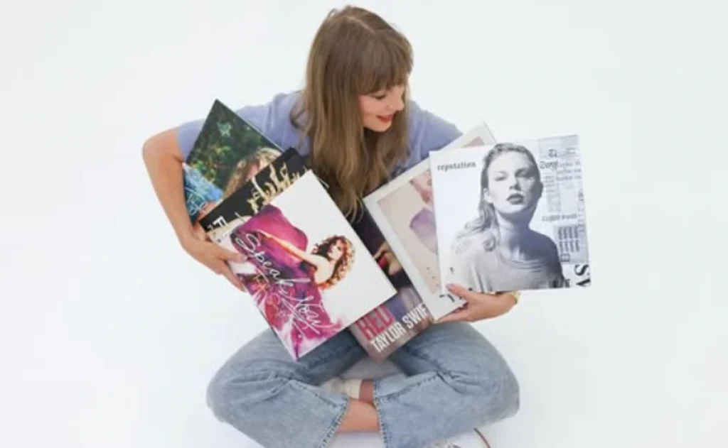 Taylor Swift (1) Taylor Swift